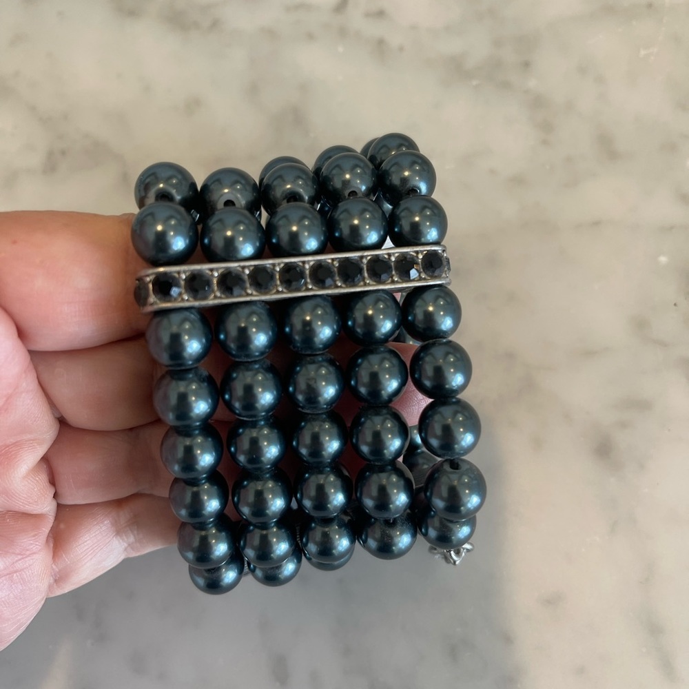 Cabi heritage faux black Pearl bracelet/cuff
